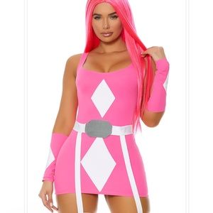 Halloween costume ! Wore Once** Power rangers super cute for a fun night! 🎃
